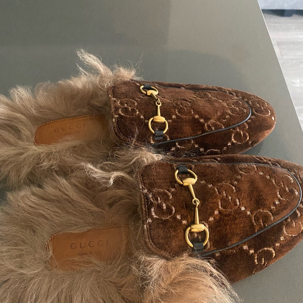 Gucci Brown Princetown Fur-Trimmed Loafers mules